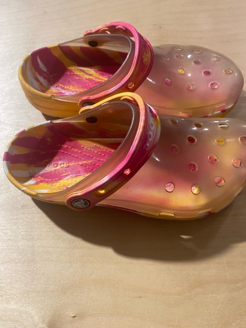 CROCS Kids' Multi-Color Slip-On Clogs - Pink & Yellow F-5 M-7 (Box 1) - Picture 3 of 9